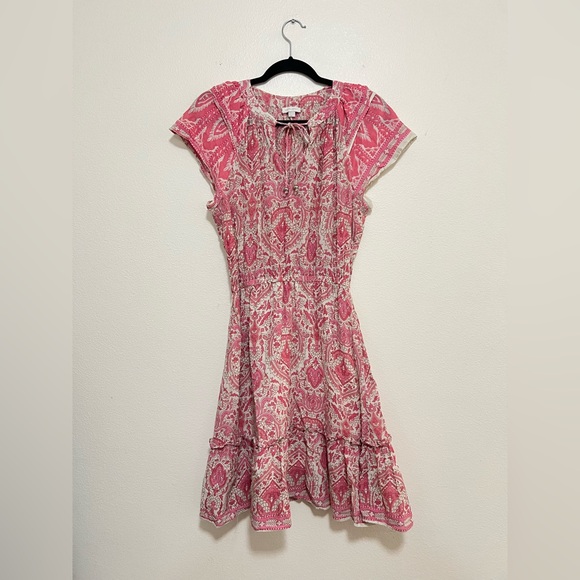 Jennifer & Grace Dresses & Skirts - Jennifer & Grace boho printed mini dress